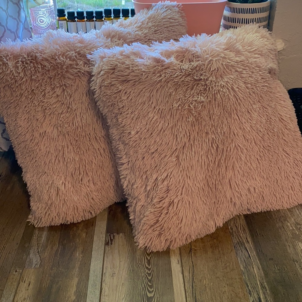 Throw Pillows